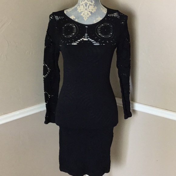 Poof! Dresses & Skirts - S/M Body con Cutout Form Fit Scoop Long Sleeve Geo